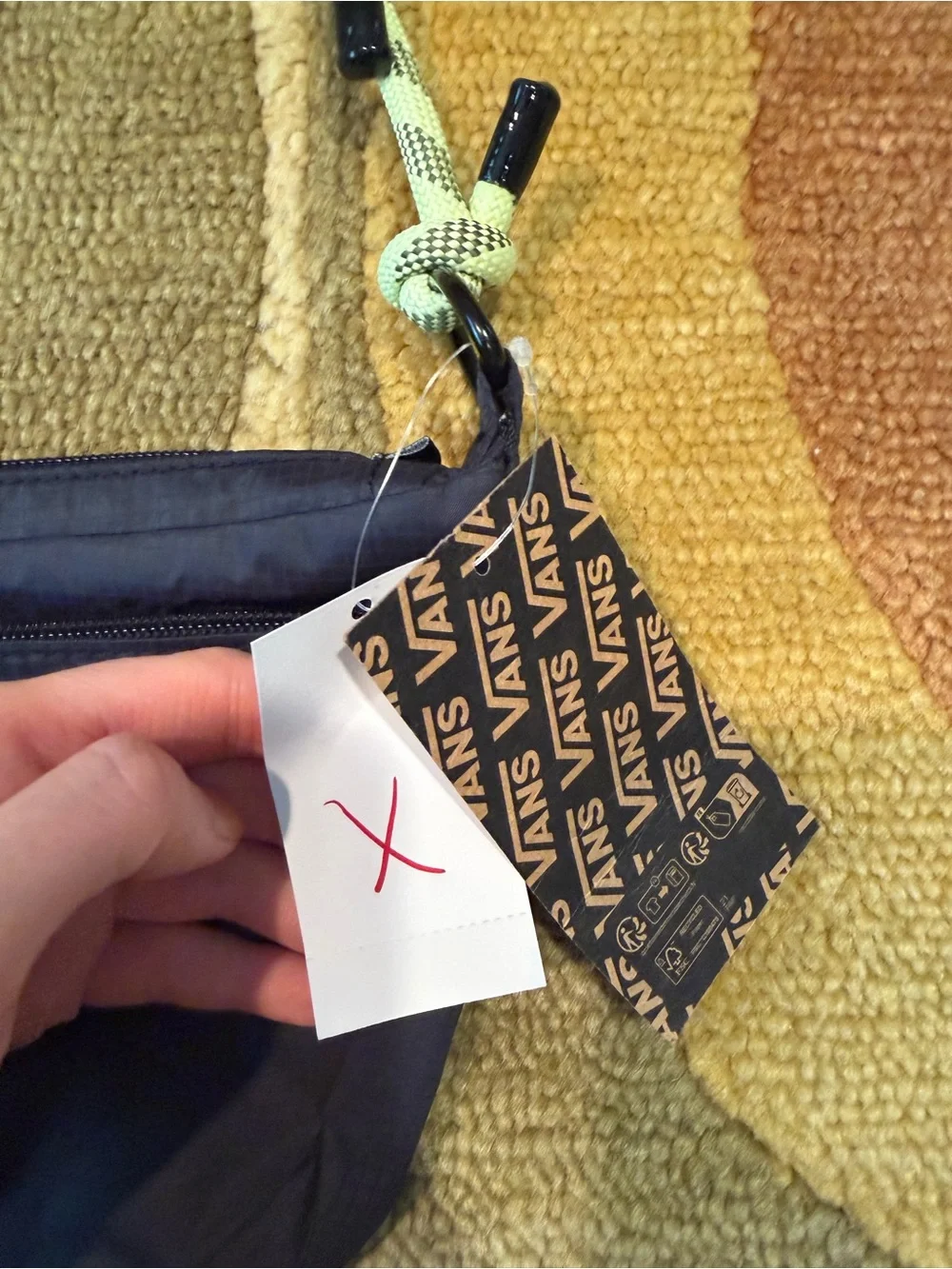 NWT Vans Relay Crescent Nylon Crossbody Bag Purse Patterned Rope Strap Black